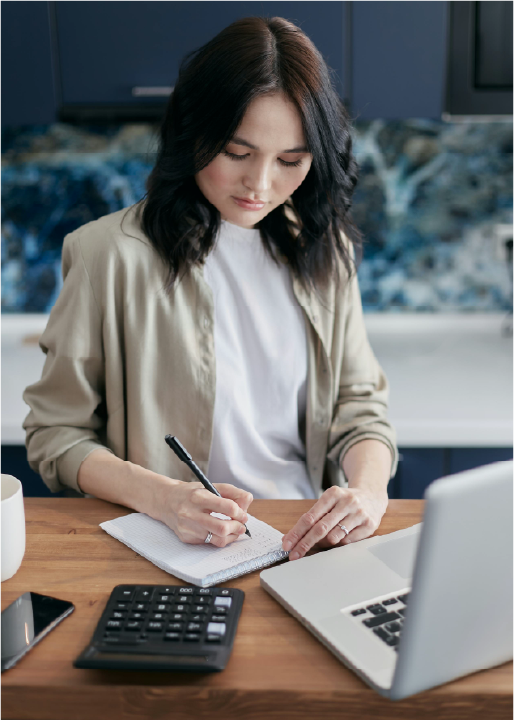 Aprender a manejar finanzas reales.